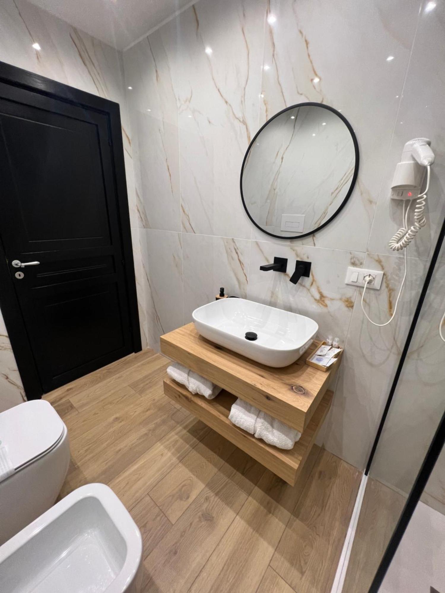 Real Suite Spa Palermo Eksteriør bilde